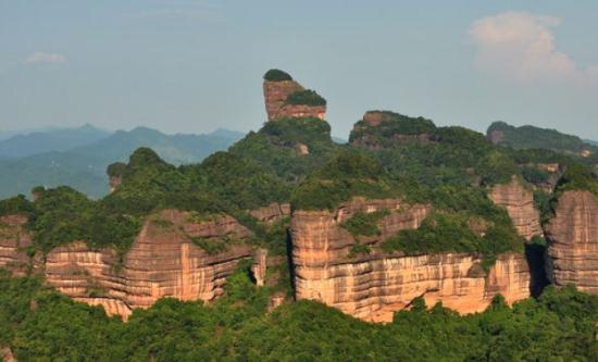 丹霞山在哪门票多钱 丹霞山在哪个省哪个市