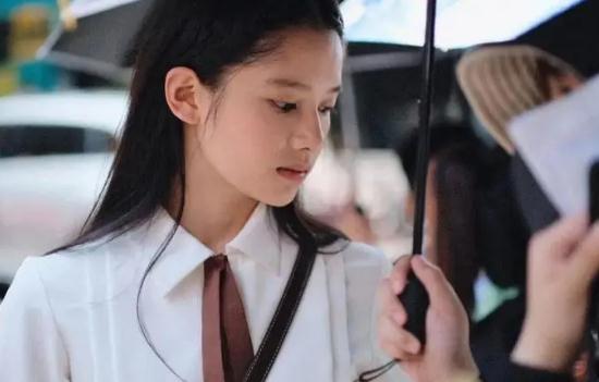张婧仪