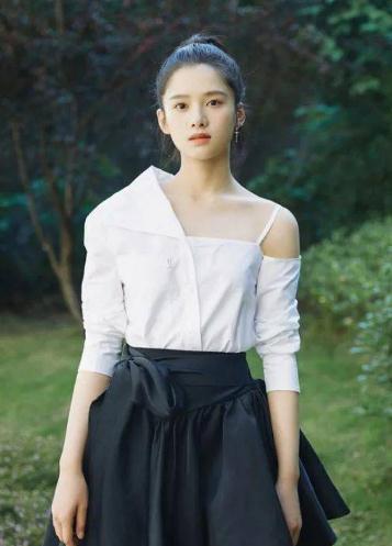 张婧仪