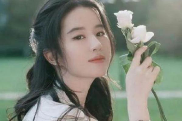 <a href=/yingshi/eba82a2a27ce9e4b8dc19347b1214ea2.html target=_blank class=infotextkey>刘亦菲</a>凭一部剧带火了5个人