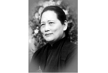 宋庆龄 - 中华人民共和国的缔造者之一