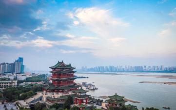 王勃最著名的十首诗：滕王阁序全文